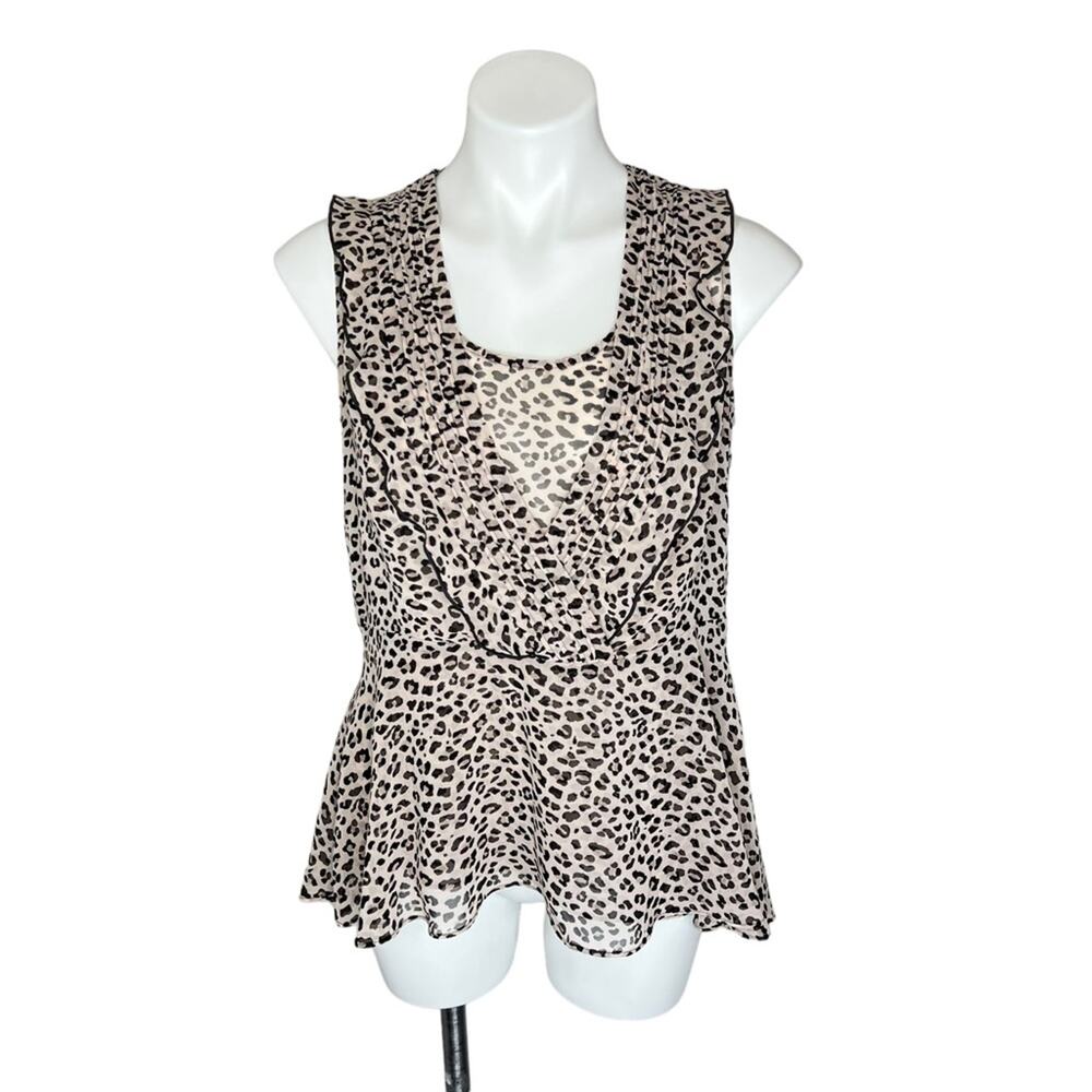 Cabi Leopard Print Sleeveless Flutter Blouse Size… - image 1